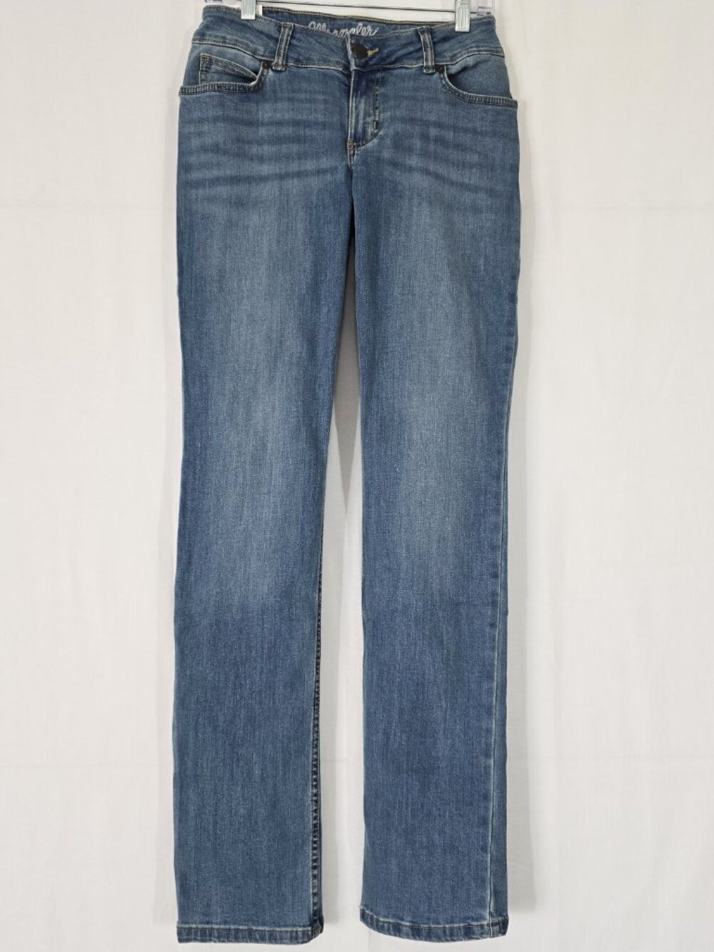 Wrangler Straight Jeans 27 Medium Wash NWT Western